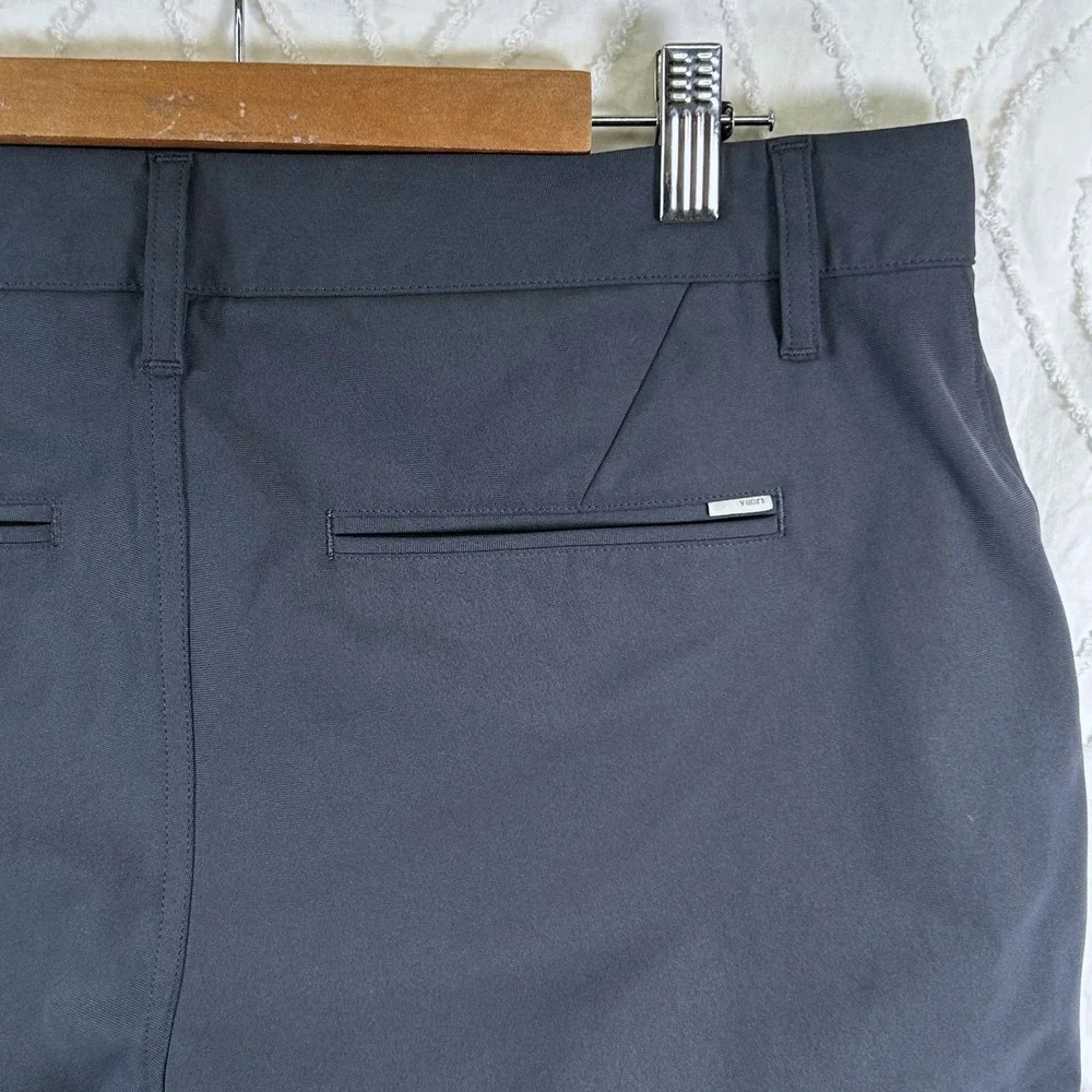 Vuori Meta Shorts Mens 30 Charcoal Gray Performance Stretch Hiking Golf Techwear